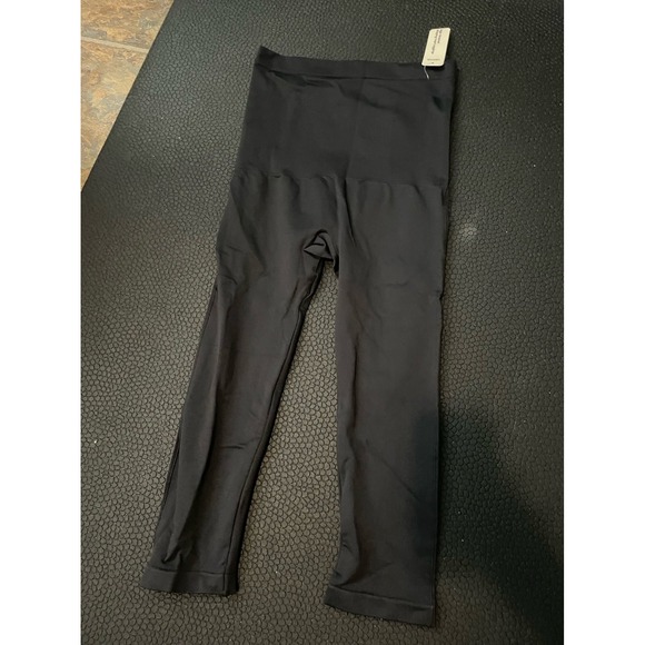 Empetua high waisted, shaping capri leggings by shapermint size Xl #142 - Picture 1 of 8